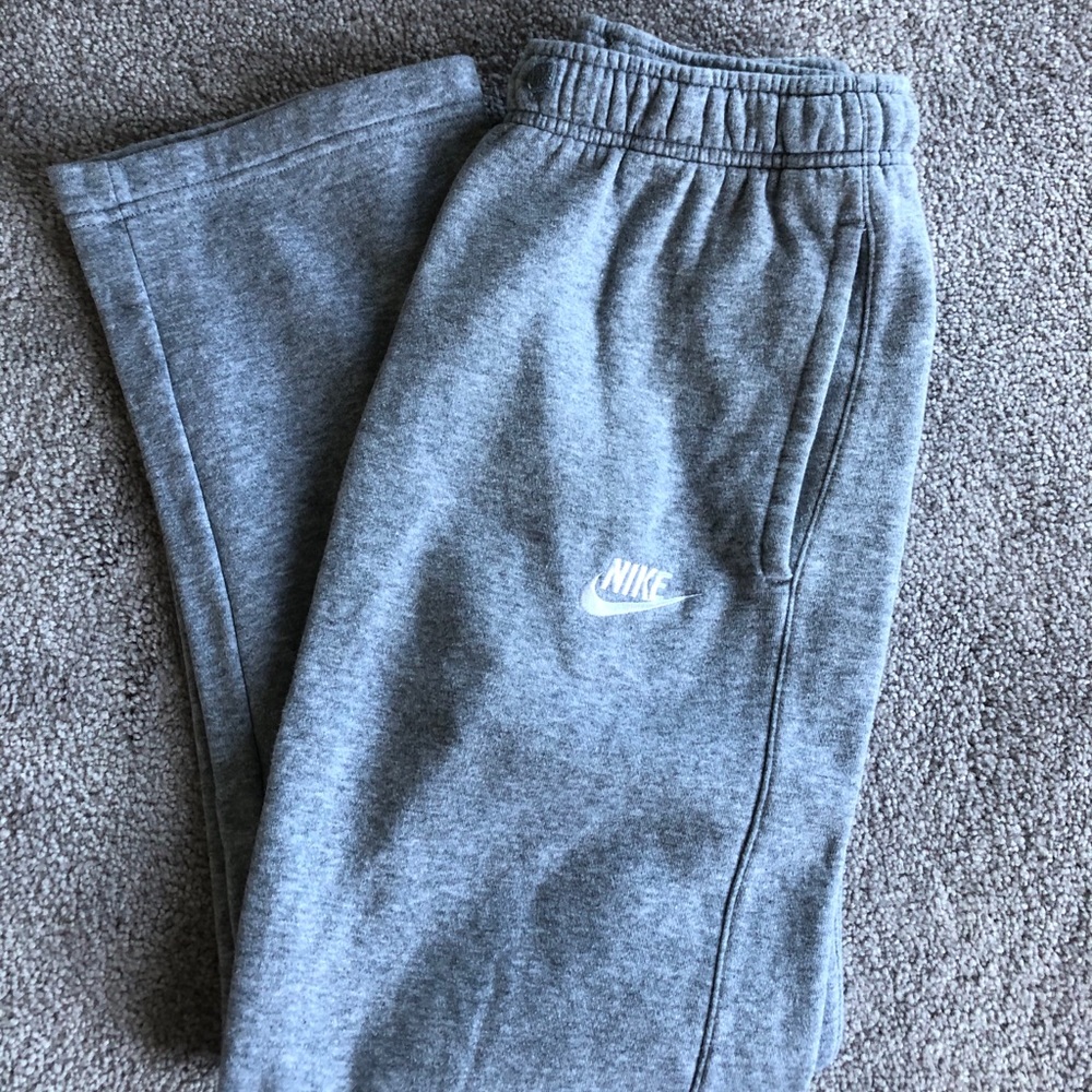 Boys Nike Sweatpants: Size large 12-14